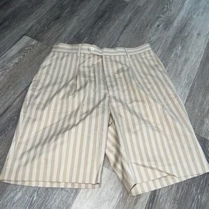 Burberry Men beige Striped Shorts Size 34